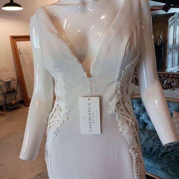 (Never Worn) Casablanca Wedding Dress - Picture 11 of 12